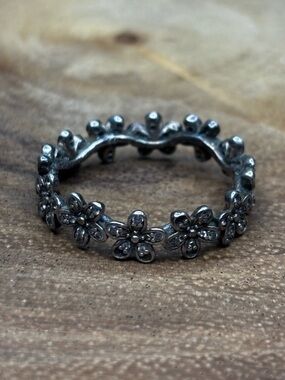Pandora Sterling Silver Floral Eternity Band - Silver Flower Ring
